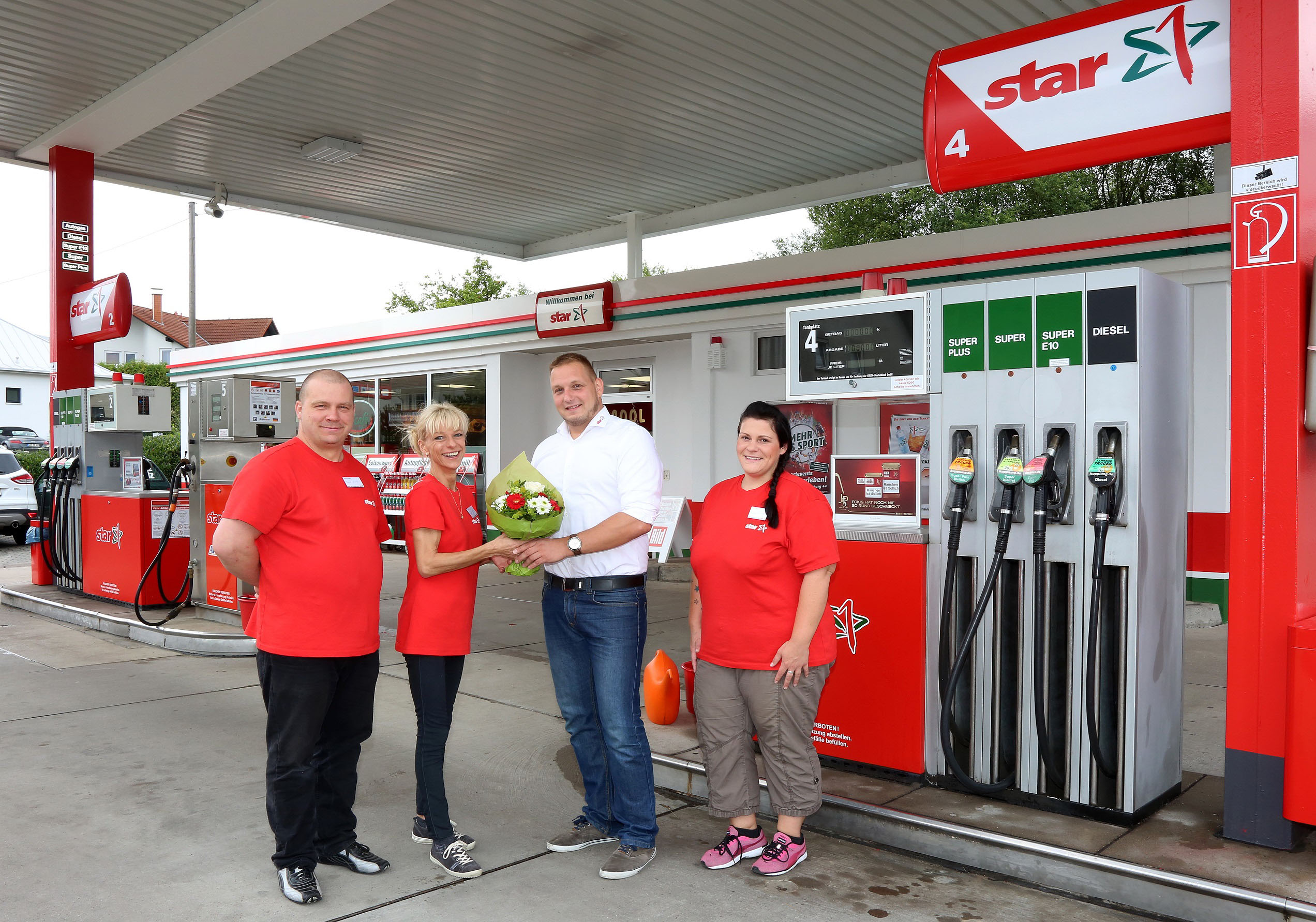 star_Tankstelle_Eröffnung_Montabaur_Team_ORLENDeutschland.JPG