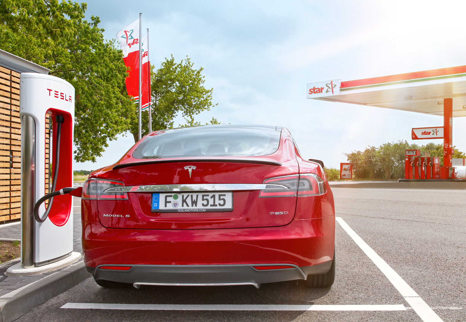 star Tankstellen_Alternative Mobilitaet_Tesla Super Charger ©ORLEN Deutschland.jpg