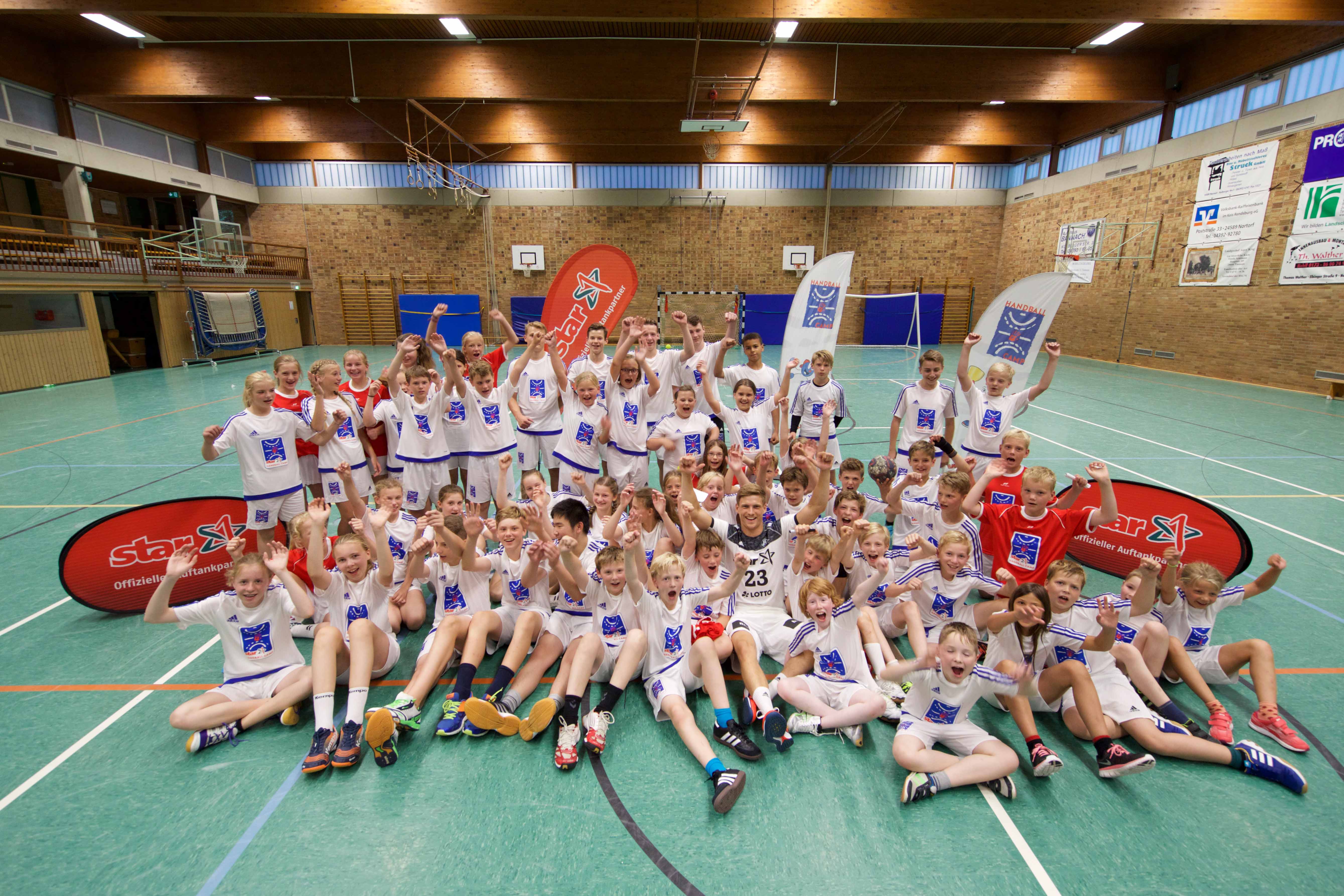 04_THW-YOUNGstar_Camp_Teamfoto_mit_R_Dahmke©ORLEN_Deutschland.jpg