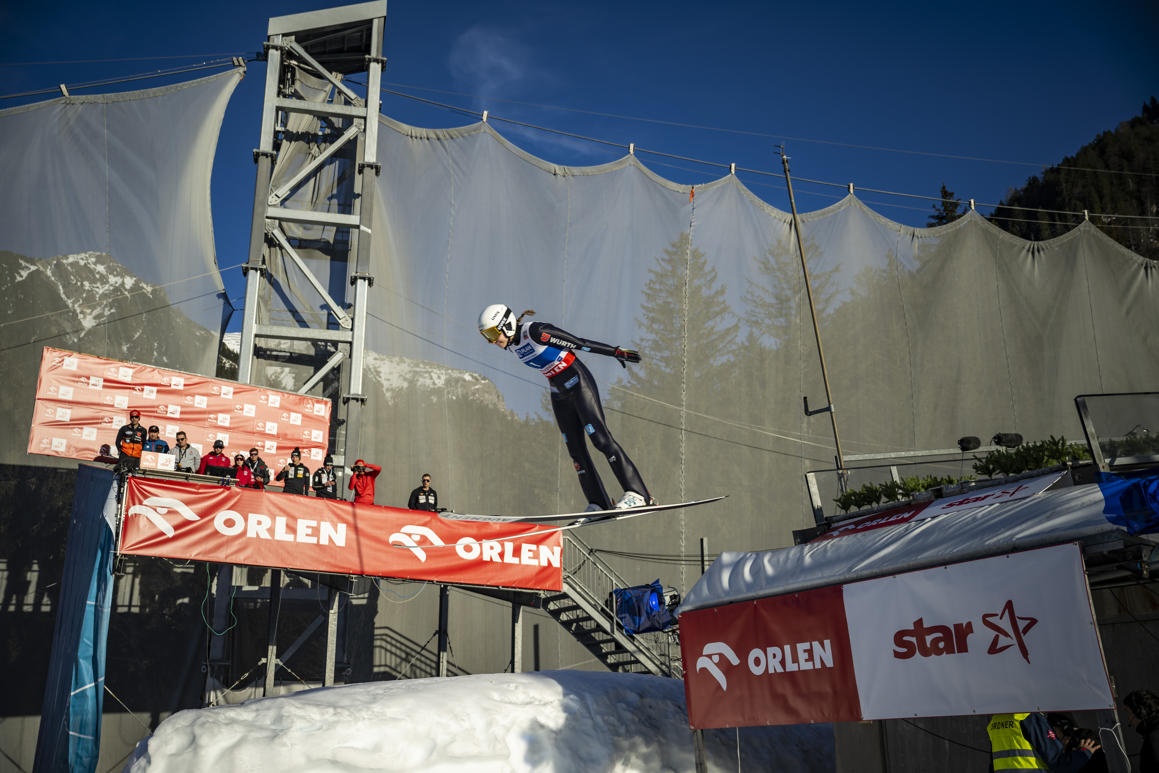Sponsoring 2NT_Arena Oberstdorf (1)(c) Dominik Berchtold.jpg