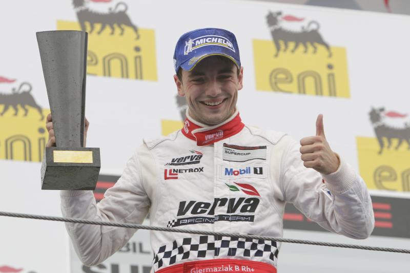 Porsche Supercup Kuba Giermaziak (2)
