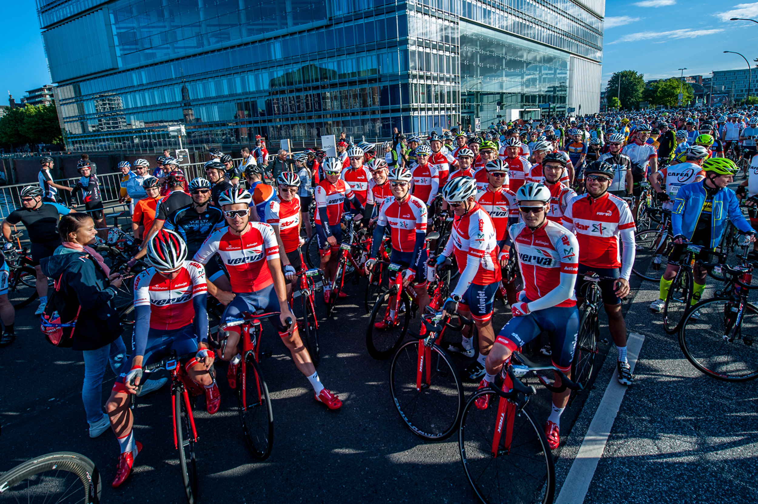 star Hamburg_Cyclassics 5 -®ORLEN Deutschland.jpg