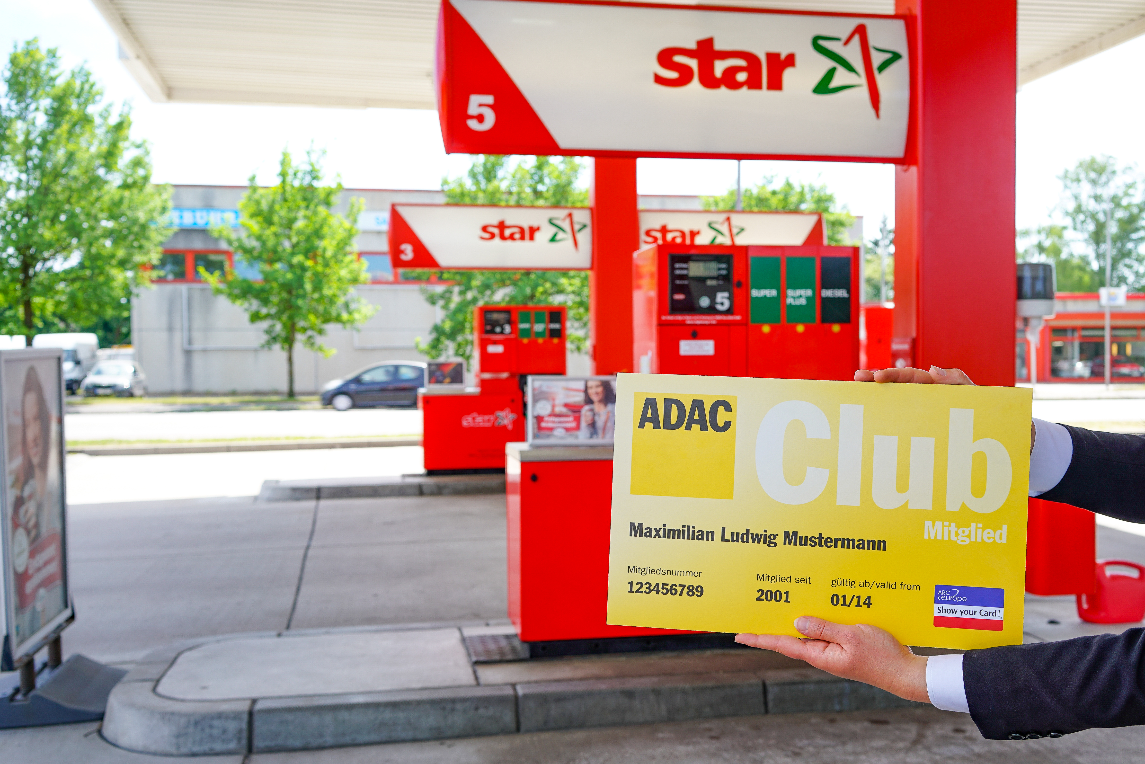 star Jahresrückblick_4_ADAC-Rabatt bei star Tankstellen©ORLEN Deutschland.jpg